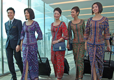 uniforme azafata singapore airlines